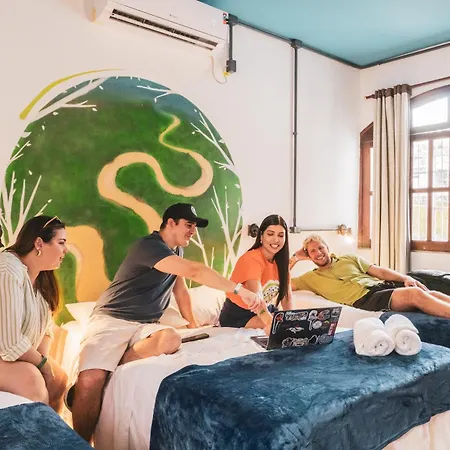 Local Hostel Manaus Exterior photo